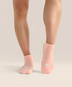 Low Rise Ankle Grip Socks - Strawberry Heart