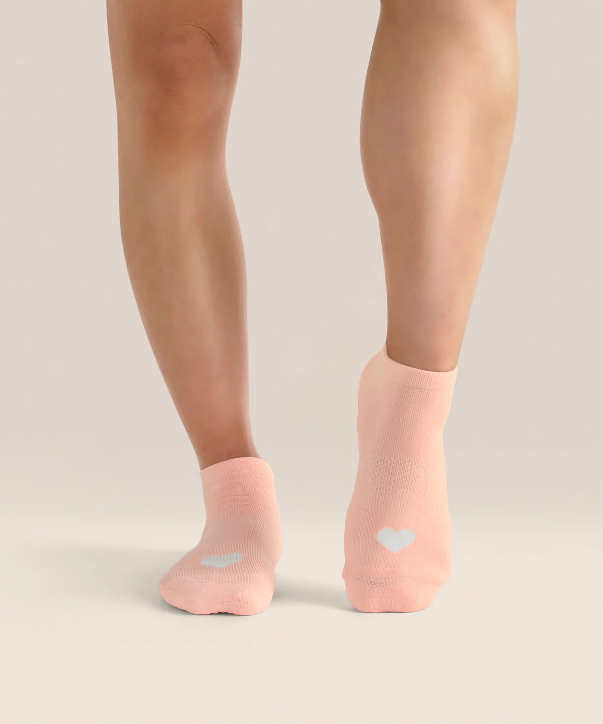 Low Rise Ankle Grip Socks - Strawberry Heart