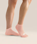Low Rise Ankle Grip Socks - Strawberry Heart