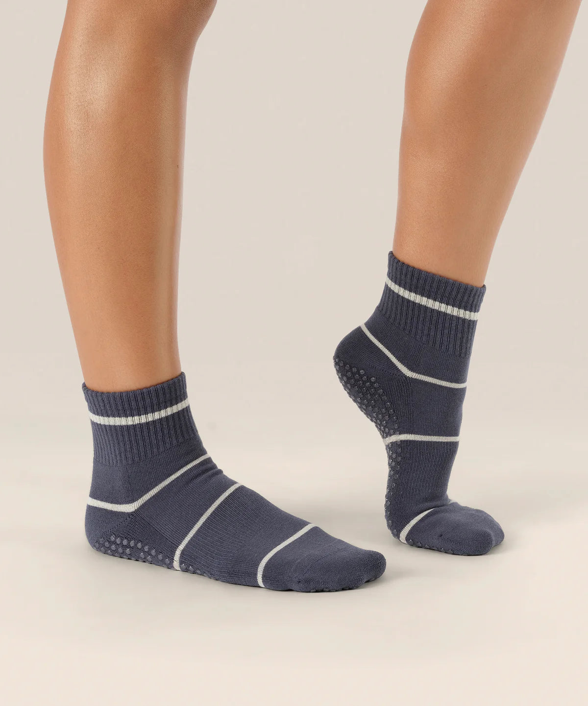 Quarter Crew Non Slip Grip Socks - Baseline Navy