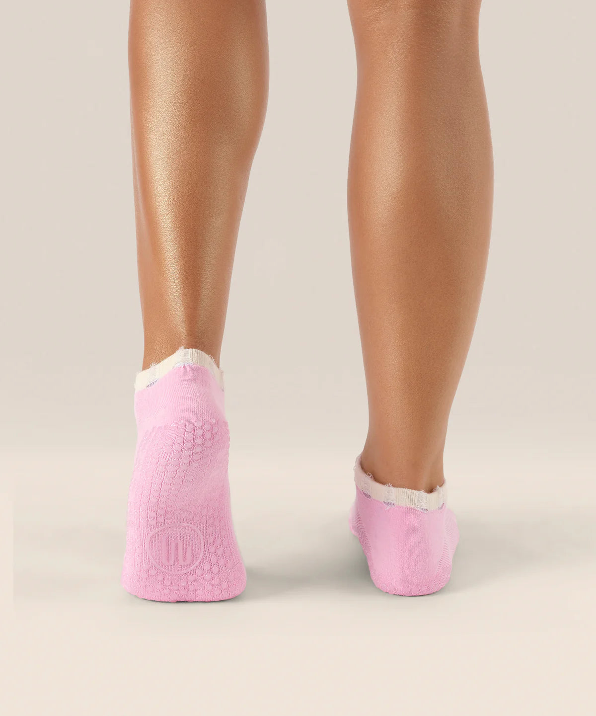 Low Rise Ankle Grip Socks - Cool Pink