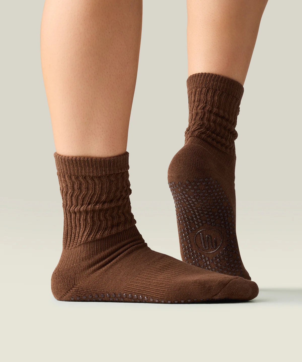 Scrunch Non Slip Grip Socks - Chocolate