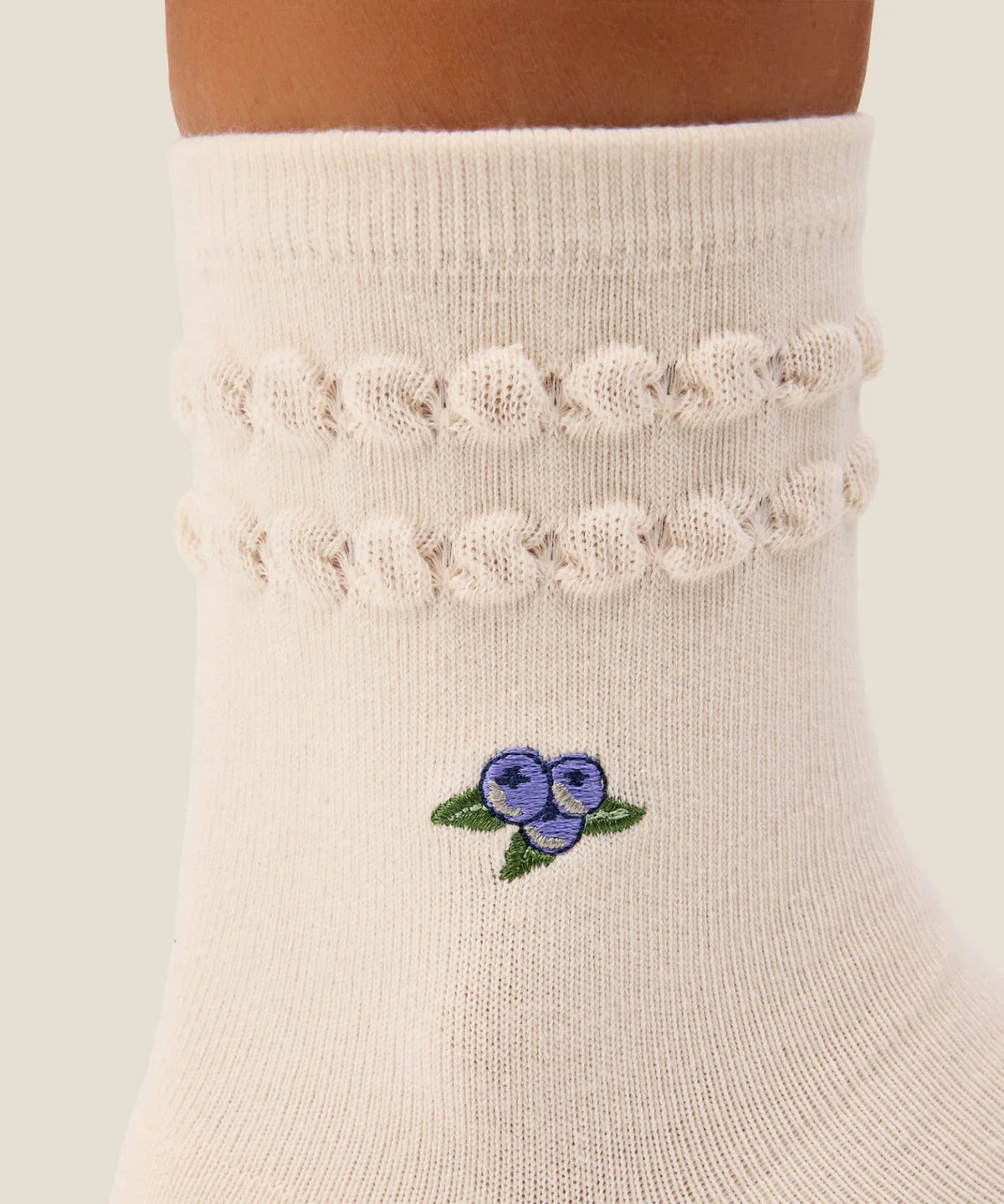 [MoveActive] Crew Non Slip Grip Socks - Blueberry Ruffle Oat