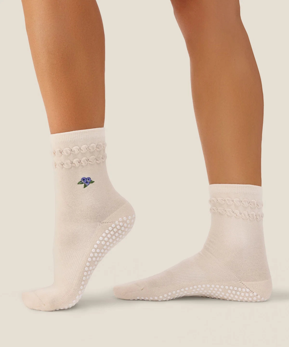 [MoveActive] Crew Non Slip Grip Socks - Blueberry Ruffle Oat