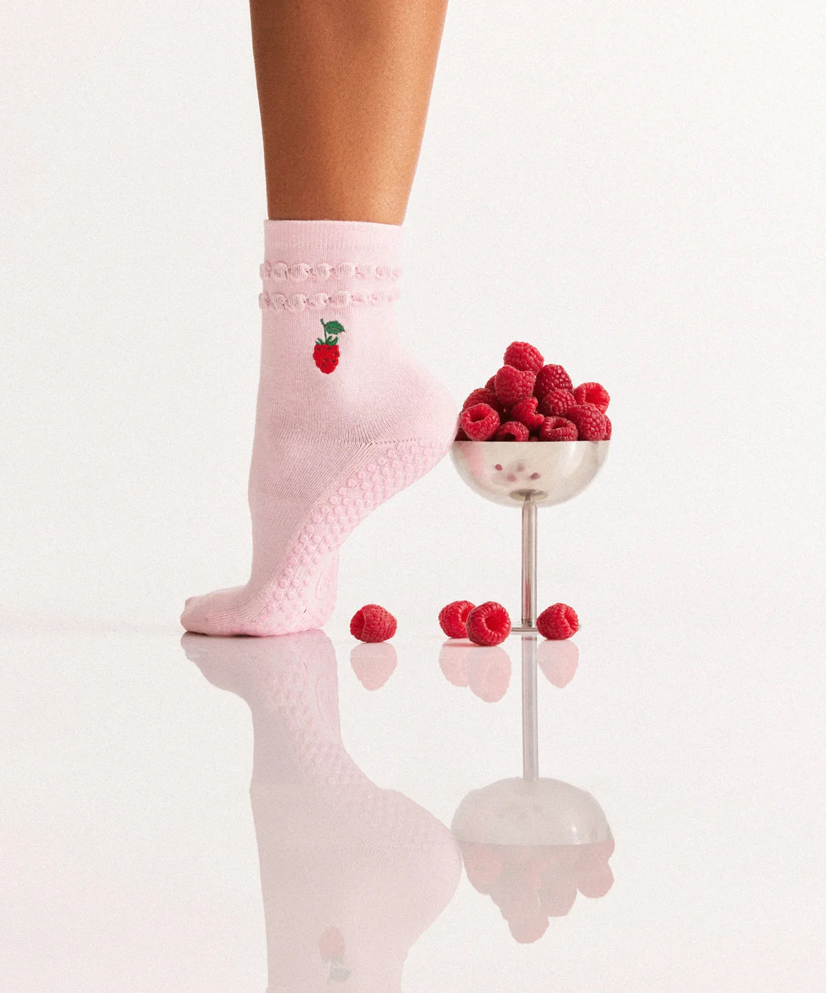 [MoveActive] Crew Non Slip Grip Socks - Raspberry Ruffle Pink